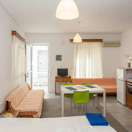 Marathakis Apartamento